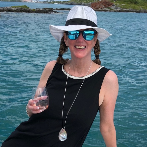 Meet your Posher, Joni - Picture 2 of 13